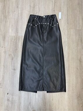 NWT Black Studded Faux Leather Open Leg Skirt Women Sz S